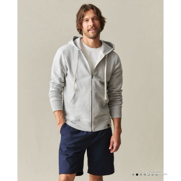 American Giant Men’s Grey Midweight Full Zip Hoodie Sweatshirt Size Small NWOT